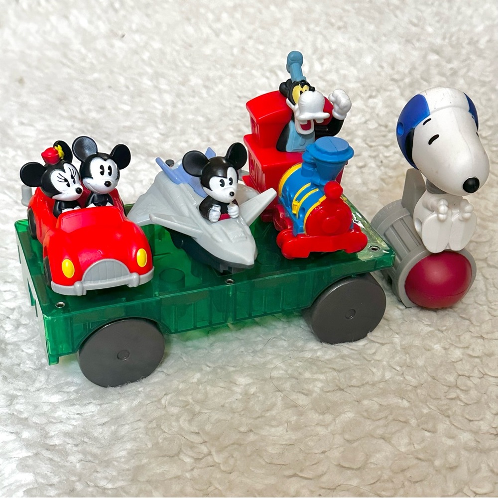 MICKEY SNOOPY VINTAGE TOYS 5PC